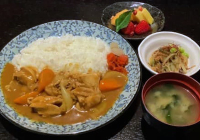 romahamasei,Curry alla giapponese  con pollo e verdura  su riso